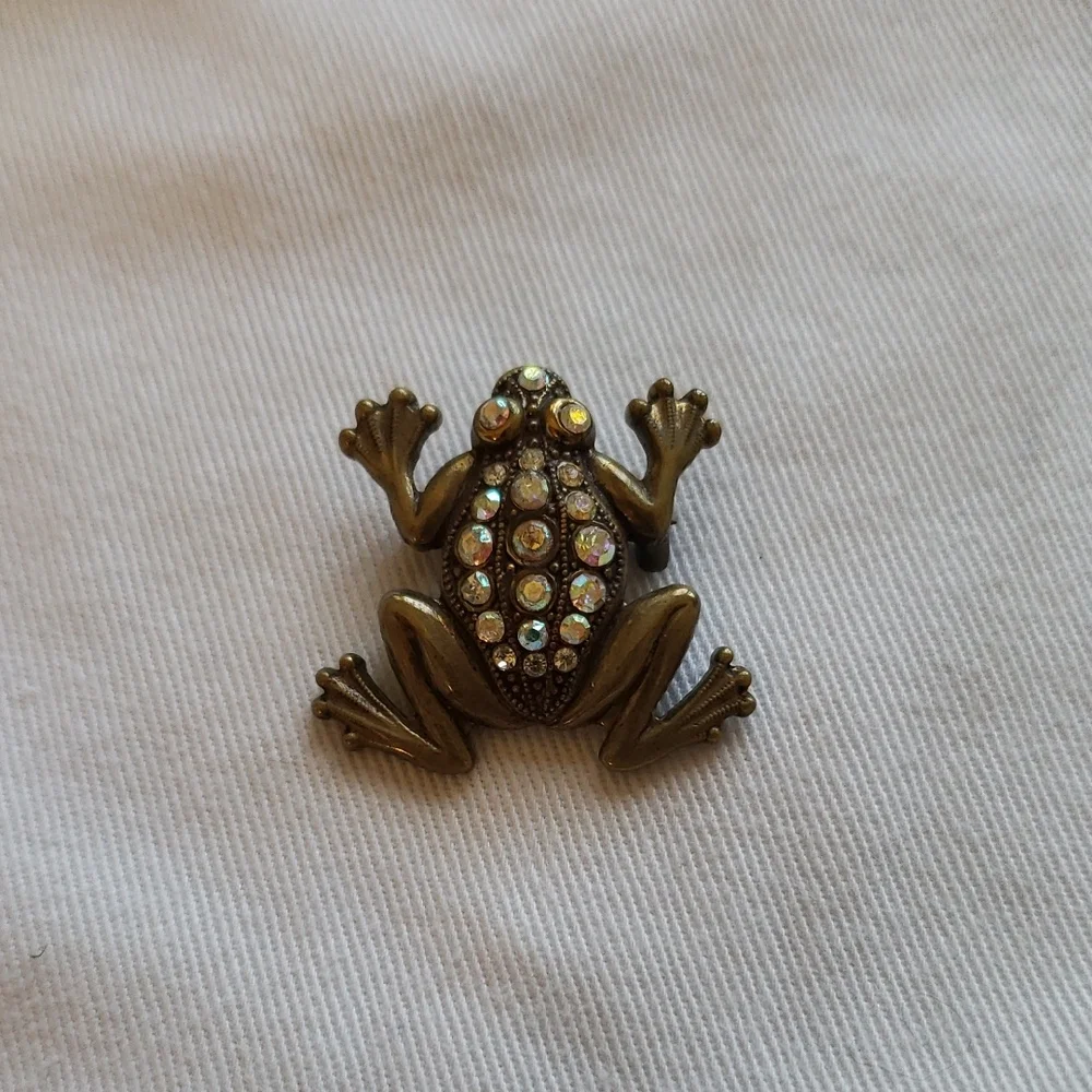 Vintage Gold Frog Brooch with Rhinestones